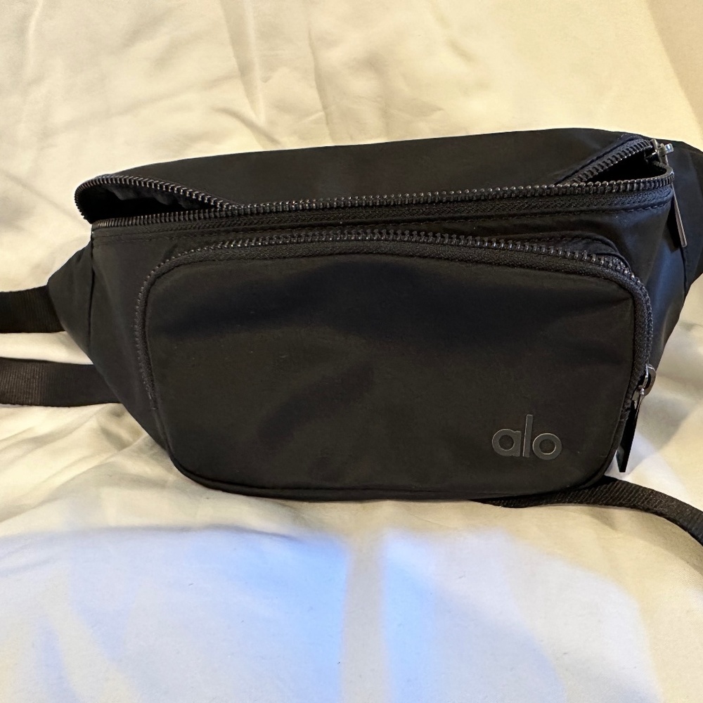 ALO YOGA | EXPLORER FANNY PACK